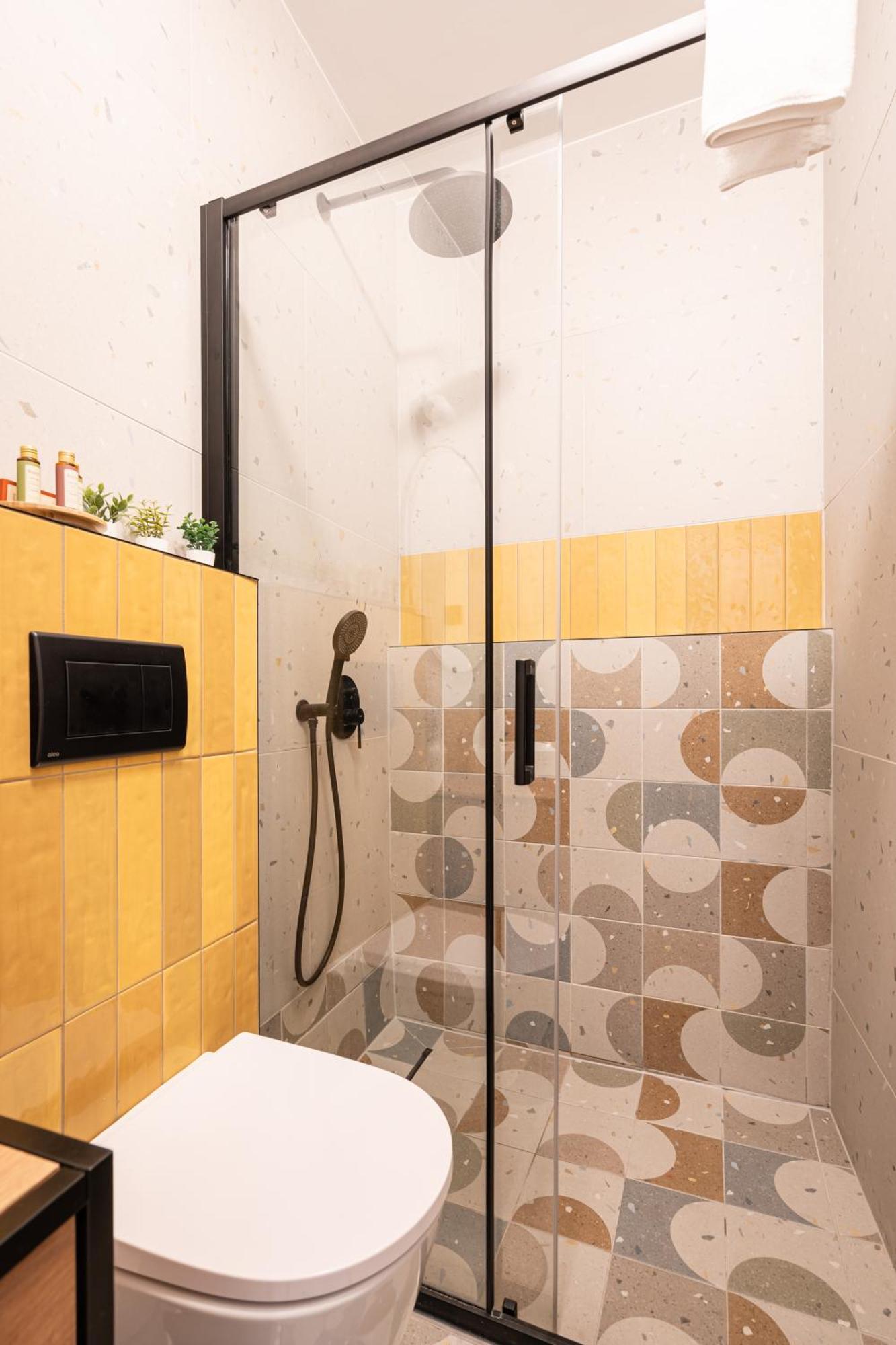 New Downtown Bliss - A Homelike Haven *