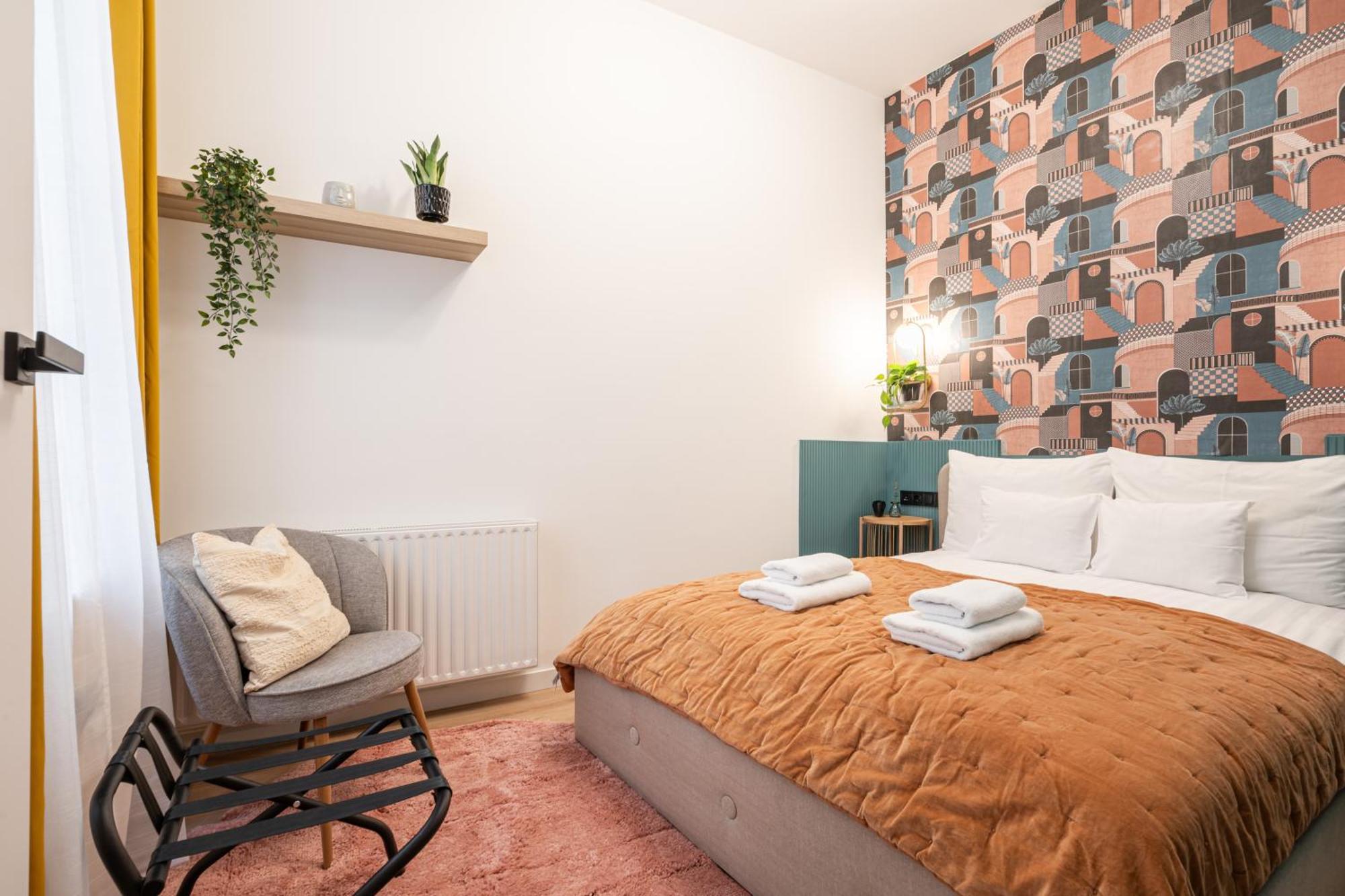 New Downtown Bliss - A Homelike Haven Apartment